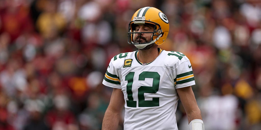 Aaron Rodgers struggles as Packers lose third straight game