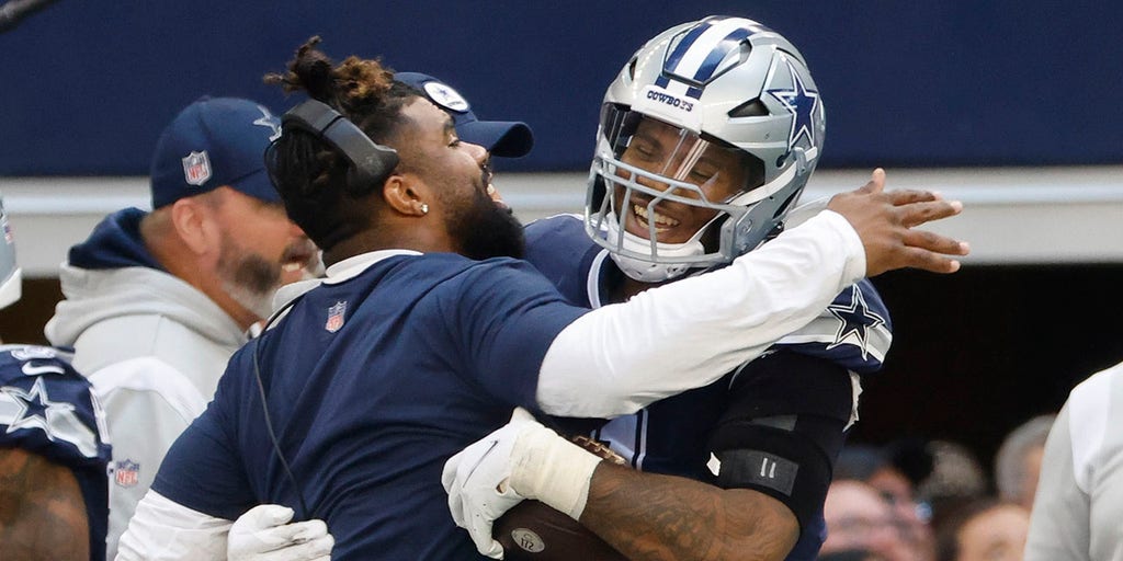 LOOK: Cowboys' Micah Parsons shows off athleticism on wild fumble return  for TD against Bears 