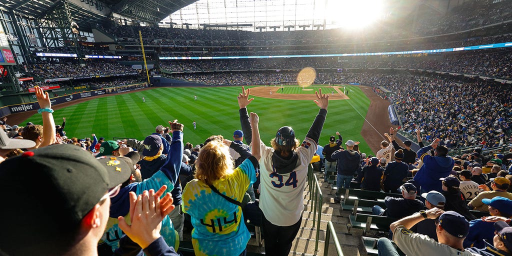 Milwaukee Brewers-Arizona Diamondbacks: Fans React To Sensational