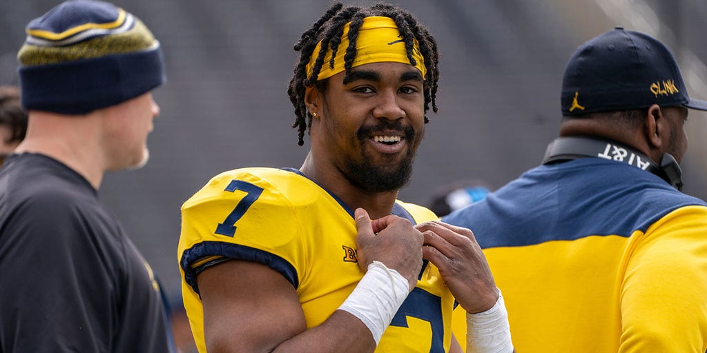 Michigan football RB Donovan Edwards discusses his faith in Jesus