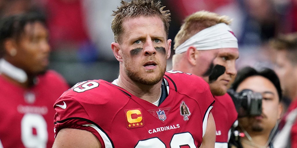 J.J. Watt references 'Hail Murray' in Cardinals' introductory news