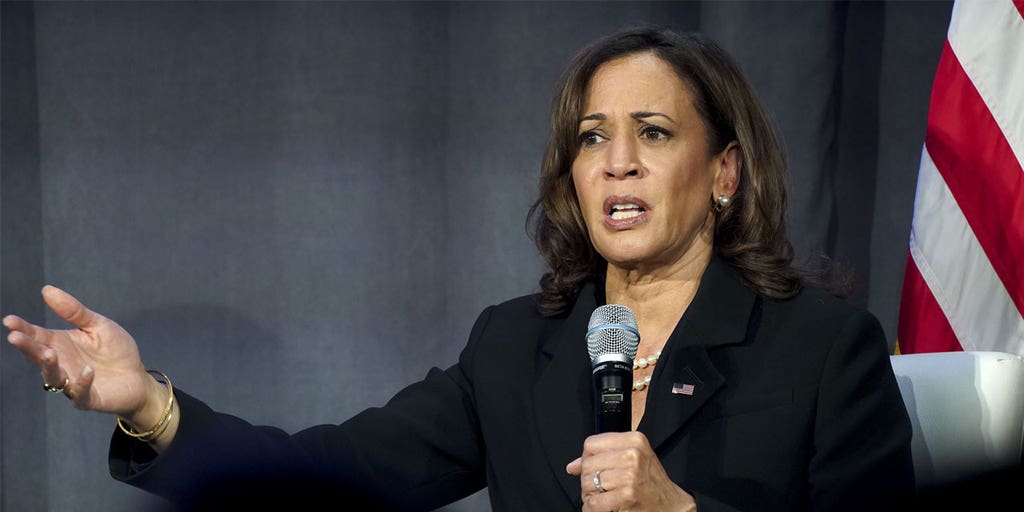 Vice President Kamala Harris on X: Great time at the game tonight cheering  on the @LASparks and @PhoenixMercury as we celebrated @BrittneyGriner's  return to the court. Her grace, courage, and determination are