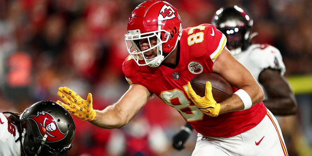 Travis Kelce didn't know Titans came back vs. Chiefs in playoffs