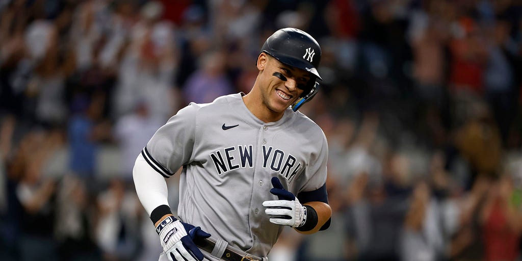 Watch Aaron Judge chip his tooth celebrating Yankees' walk-off win against  Rays