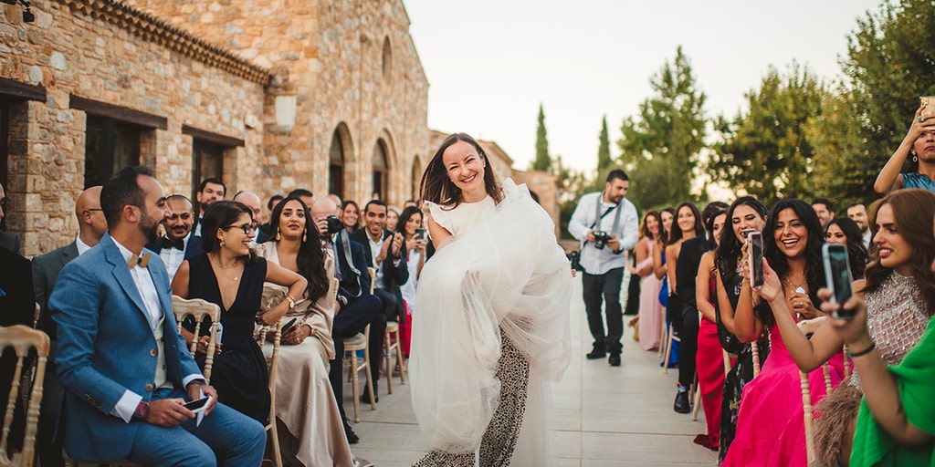 NY Times warns of climate change disrupting summer weddings: 'Extreme weather' making plans 'miserable' - Vimarsana News