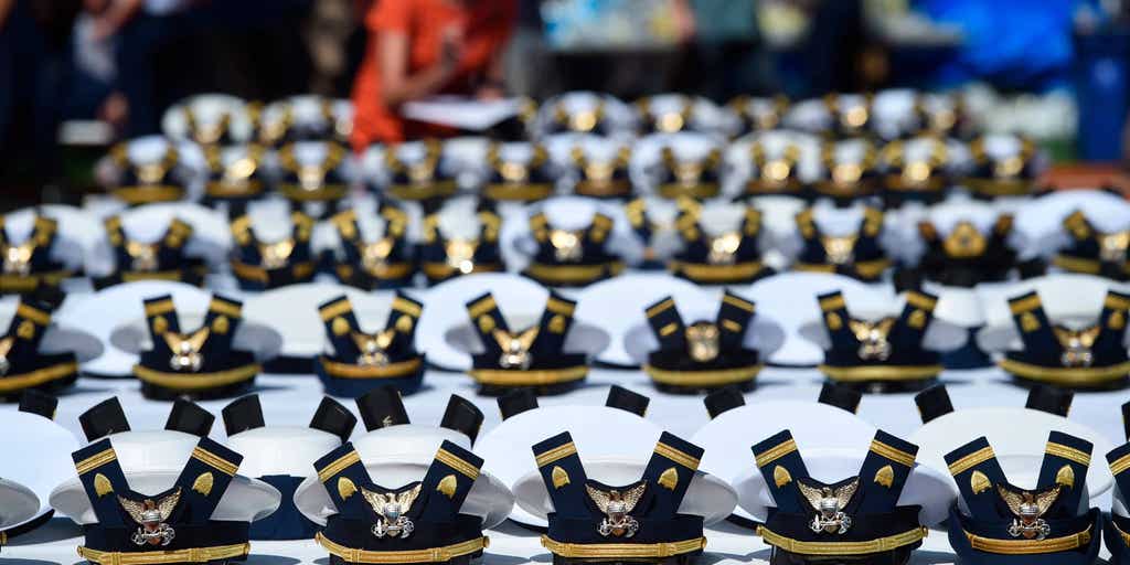 Coast Guard settles suit with cadet over cadets-with-kids ban - Vimarsana News