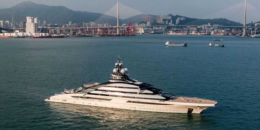 Russian billionaire docks superyacht in South Africa - Vimarsana News