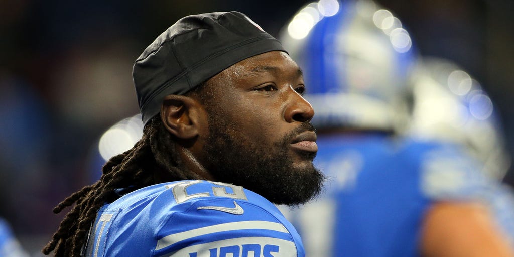 LeGarrette Blount Throws Punches In Fight At Youth Football Game, Cops  Investigating