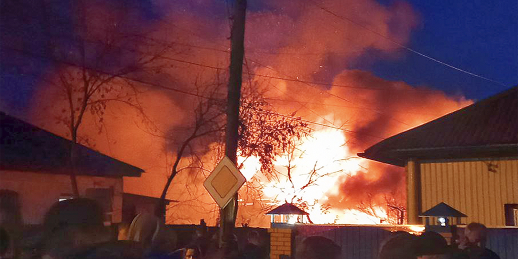 Russian fighter jet crashes into residential building in Siberian city - Vimarsana News