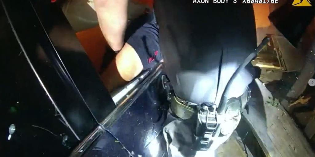 Bodycam footage shows New York State Police rescue teen from burning car: 'Prevented a tragedy' - Vimarsana News