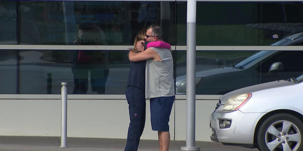 vlcsnap-2022-10-22-16h08m51s985.png?ve=1