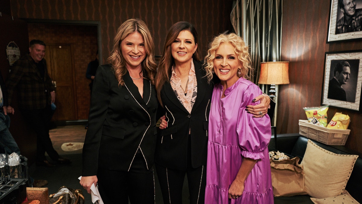 Jenna Bush Hager with Little Big Town's Karen Fairchild and Kimberly Schlapman