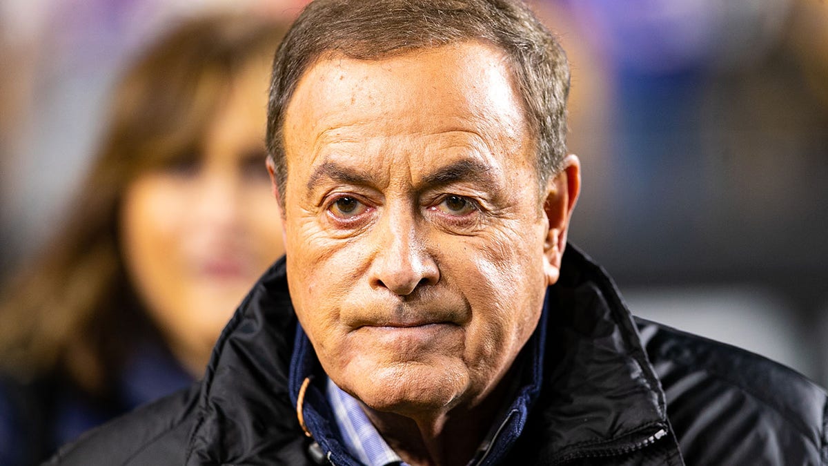 Al Michaels Thursday Night Football announcer shrugs off