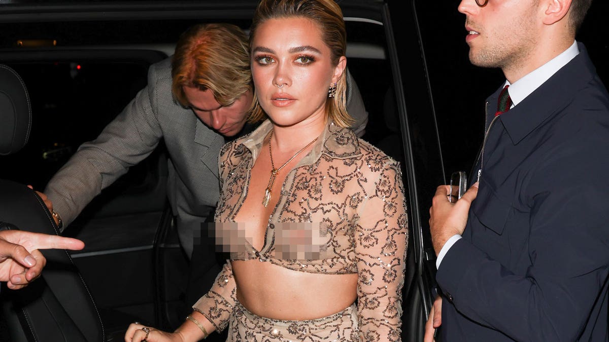 Florence Pugh in Valentino