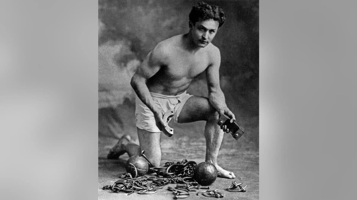 Harry Houdini without shirt