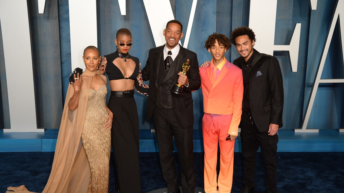 Will Smith with his wife Jada Pinkett Smith and children Trey, Jayden, and Willow