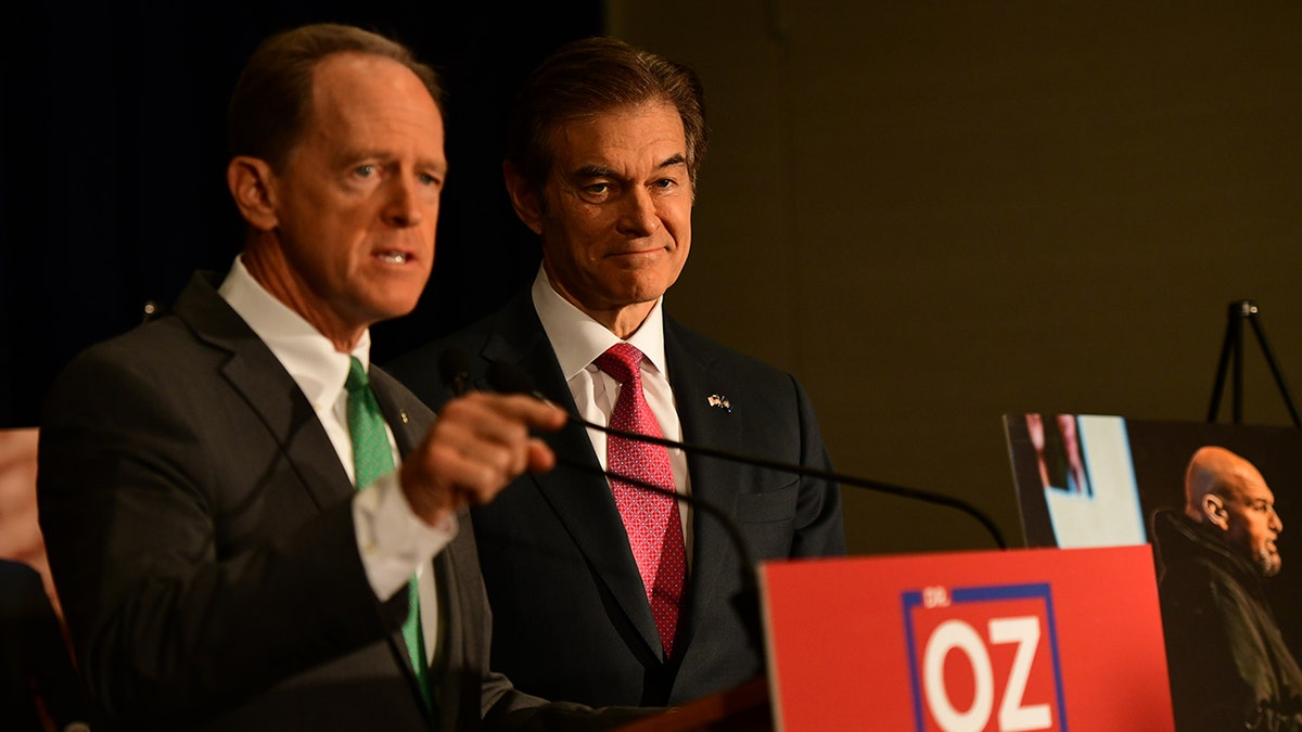 A photo of Pat Toomey and Dr. Oz