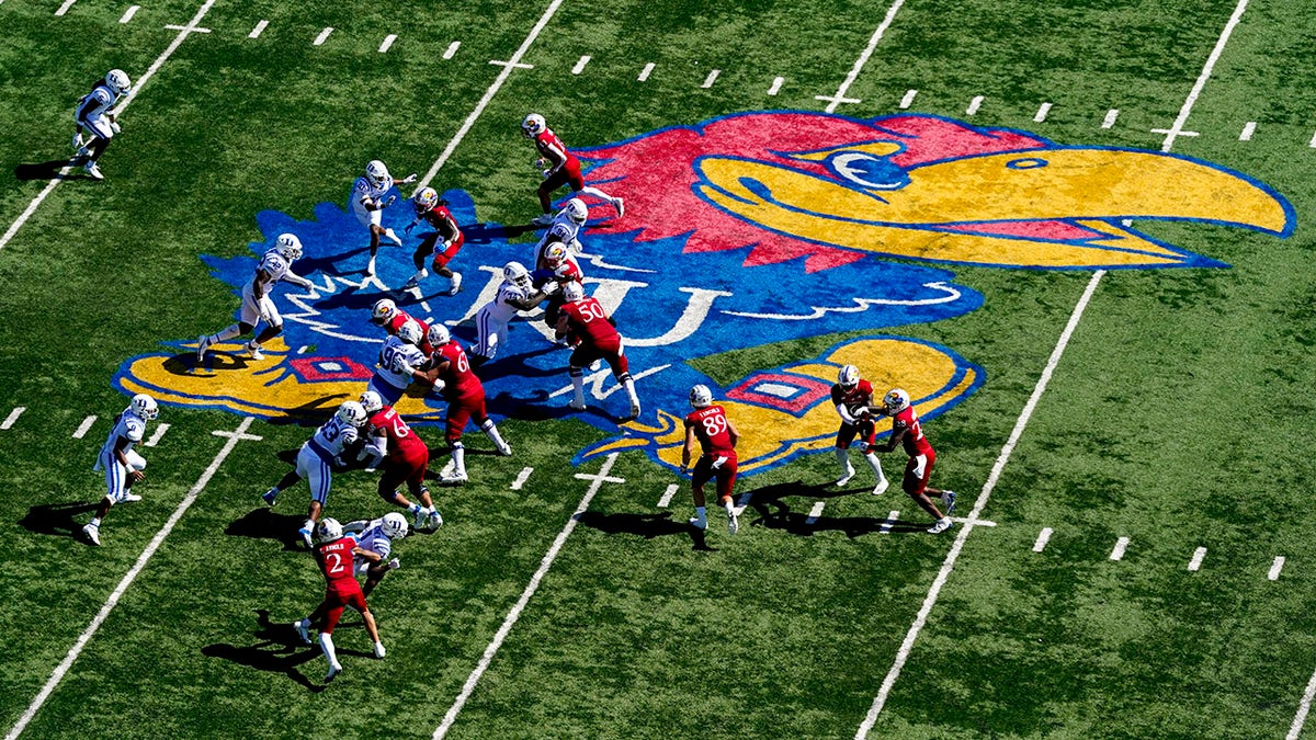 A picture of midfield in the Kansas vs Duke game