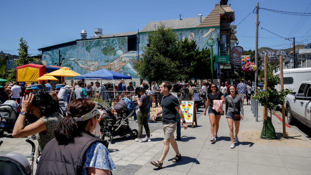 Noe Valley Town Square