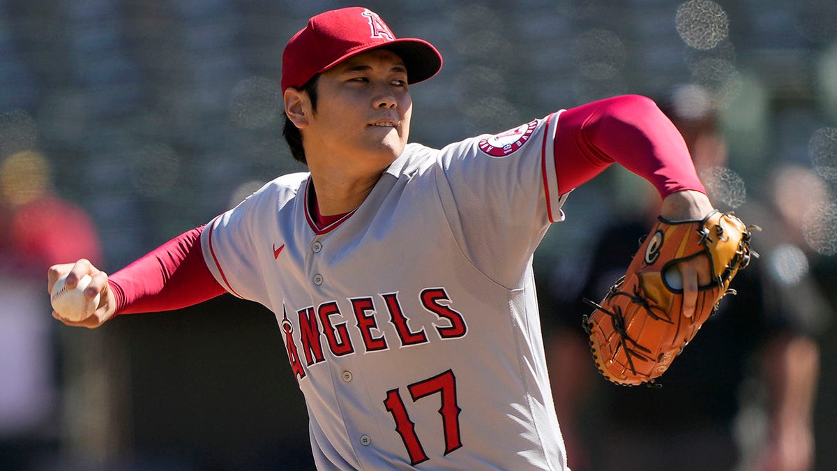Shohei Ohtani pitches against the A'S