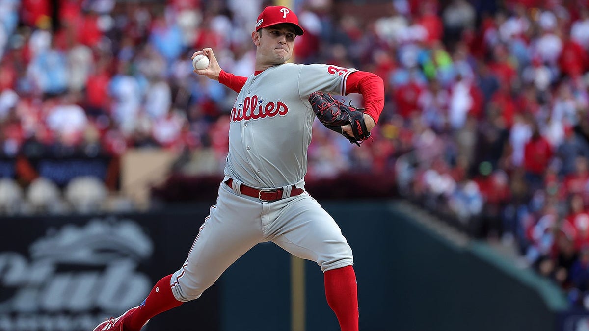 David Robertson of the Phillies pitches in the Wild Card round