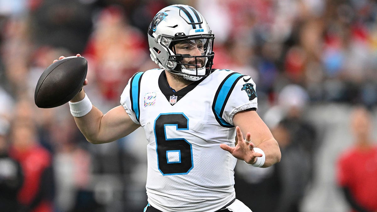 Mayfield throws 2 TD passes as Panthers defeat Bills 21-0; Darnold sprains  ankle