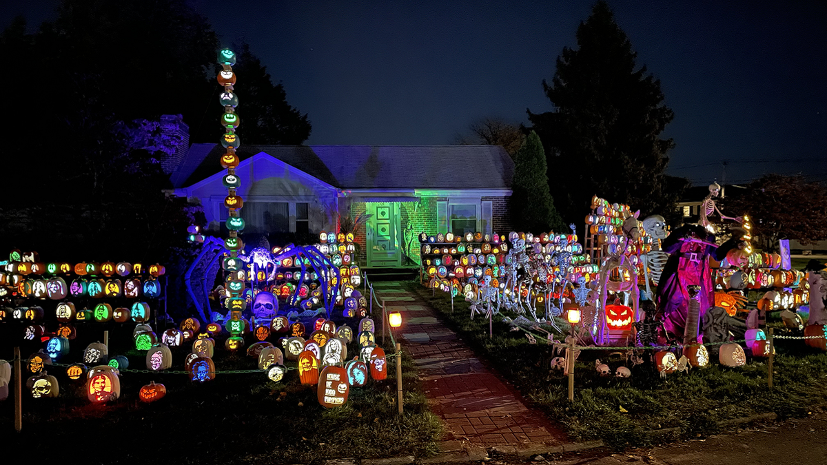 Rhode Island Halloween display