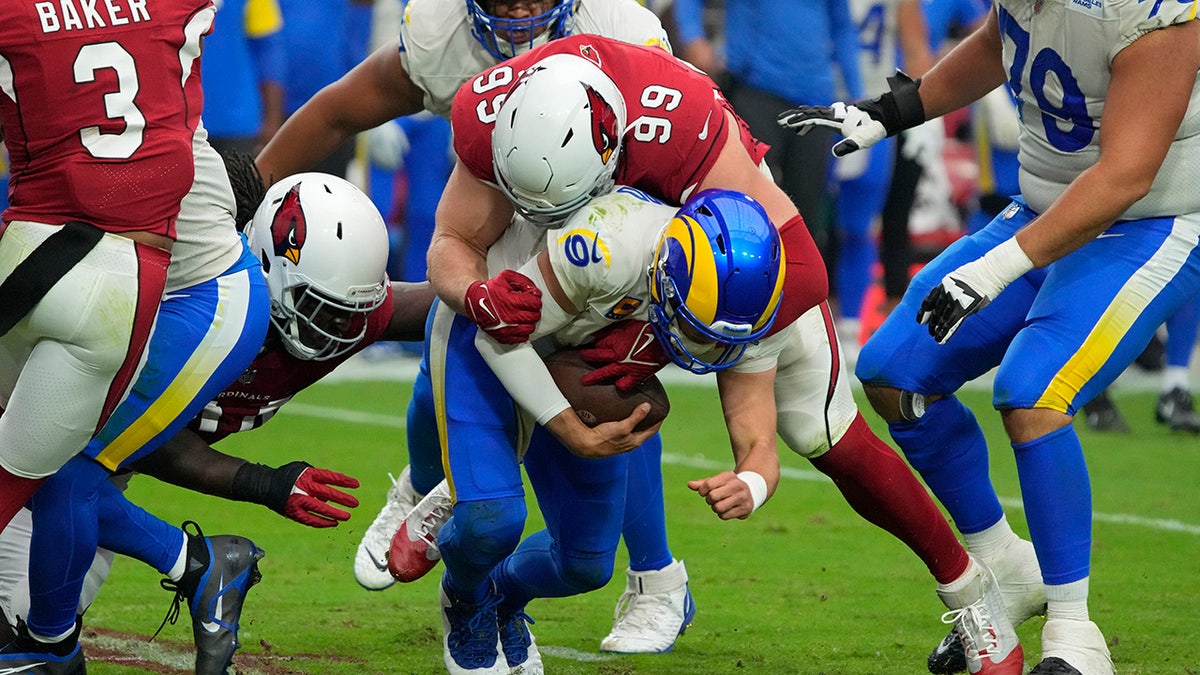 JJ Watt tackles Matthew Stafford