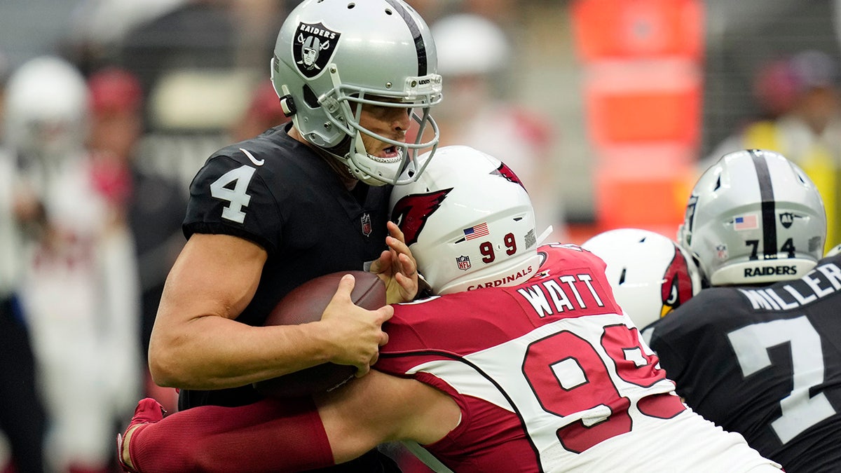 JJ Watt sacks Derek Carr