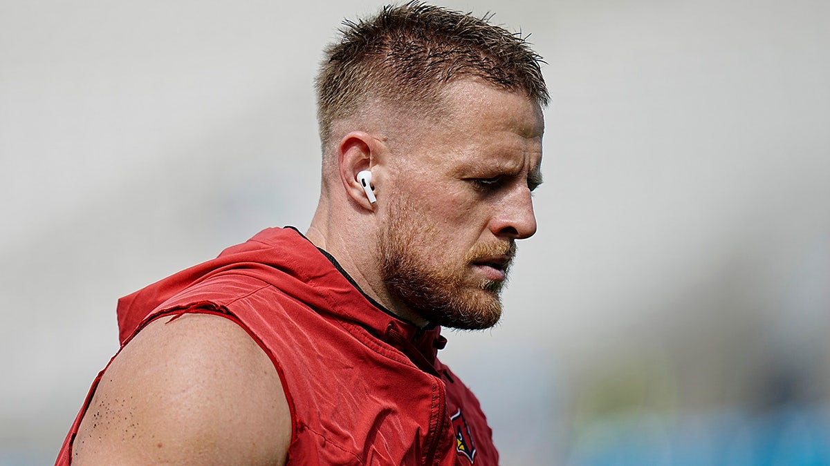 Defensive lineman (99) JJ Watt of the Arizona Cardinals warms up before  playing against the Los Angeles Rams in an NFL football game, Sunday, Sept.  25, 2022, in Glendale, AZ. Rams won