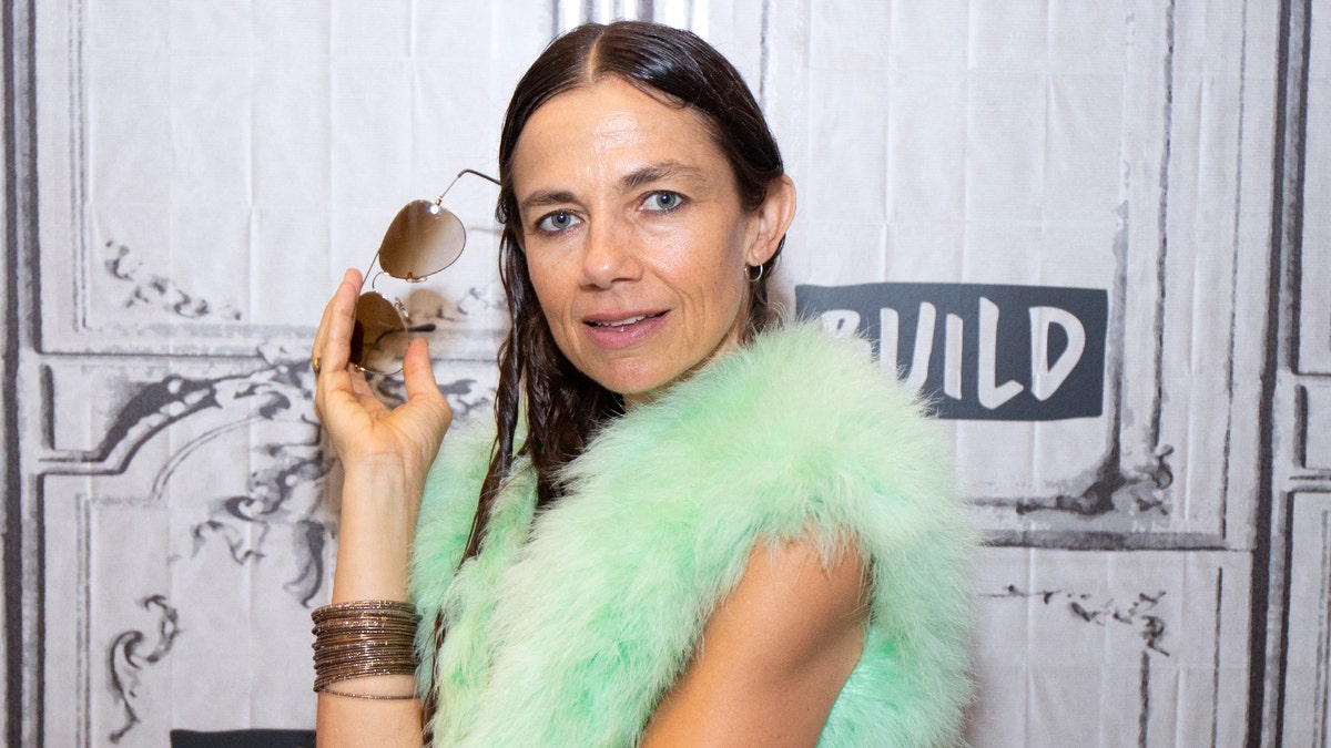 Justine Bateman Gets Candid On Aging And The Idea That Women’s Faces Are ‘broken’ And Need ‘to
