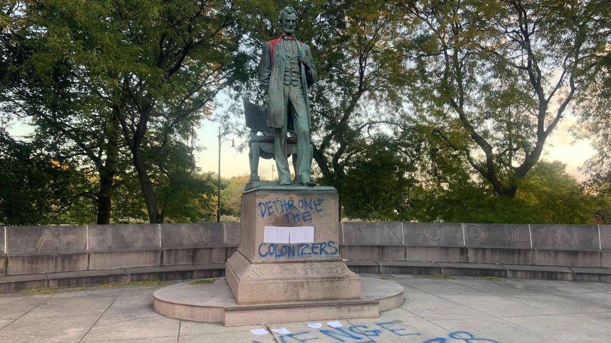 Vandalized Lincoln statue in Chicago
