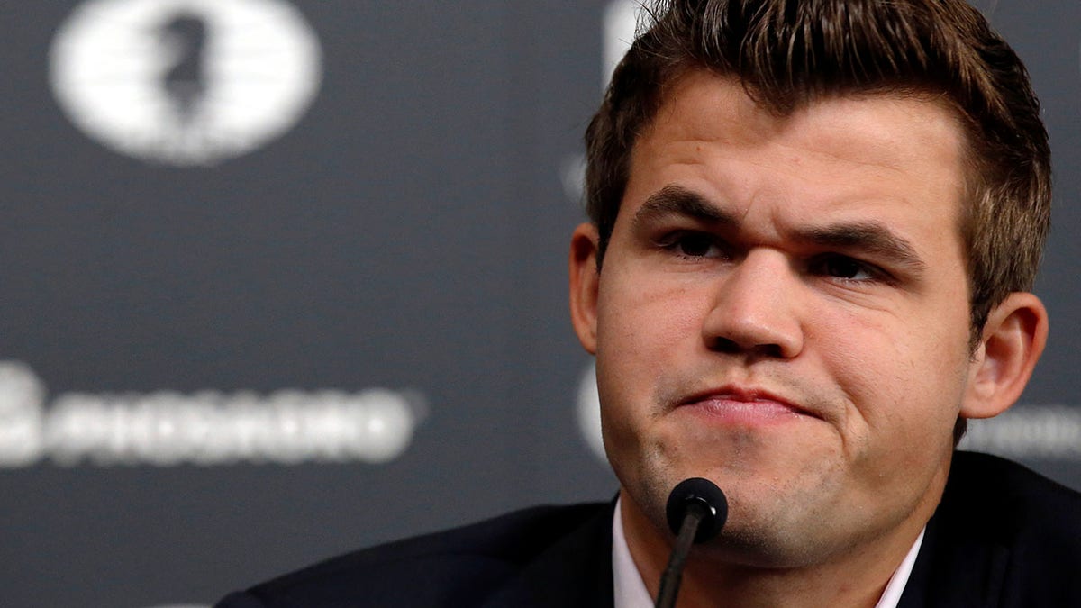 Hans Niemann sues Magnus Carlsen for 100$ Million. #chess #drama #news TikTok
