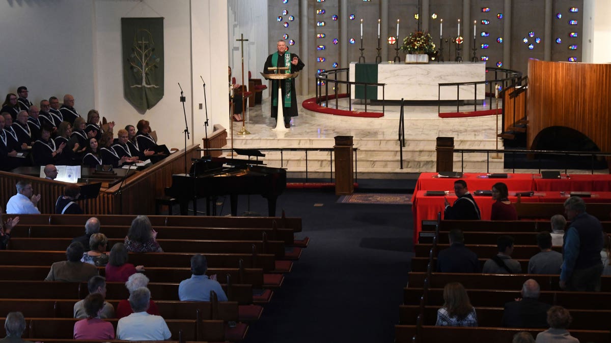 Reverend preaching to the congregation