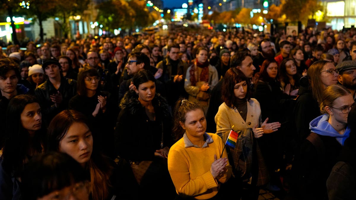 thousands of people gather in support of LGBTQ