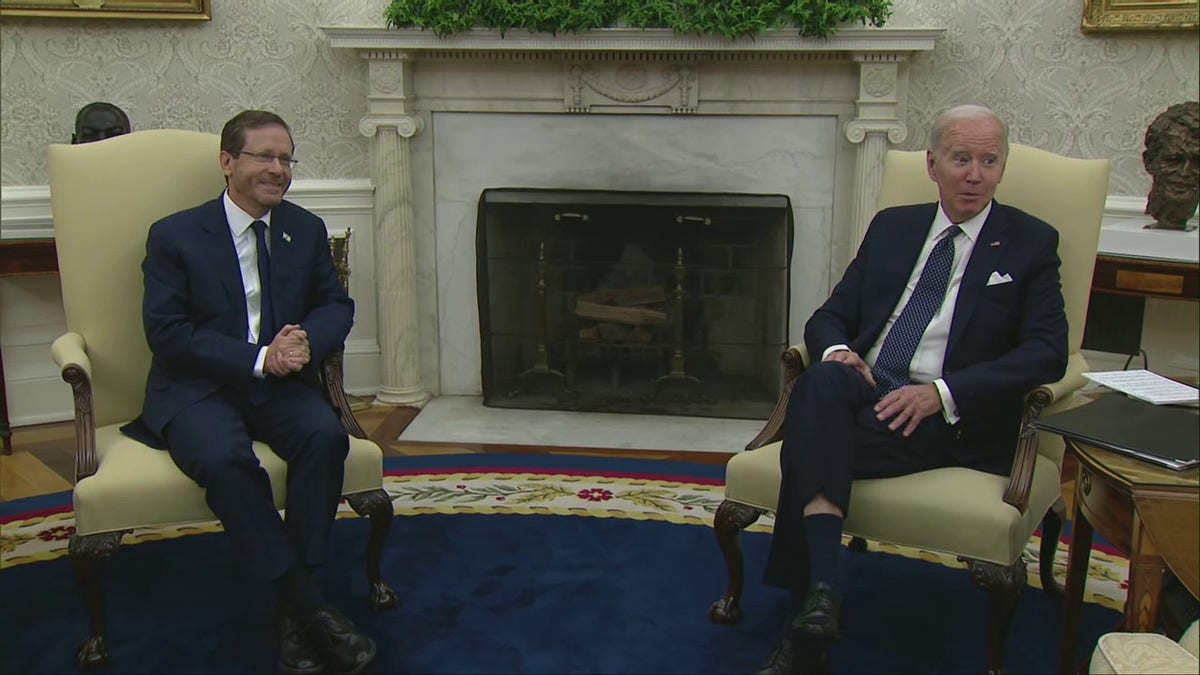 Biden sits with Israeli president