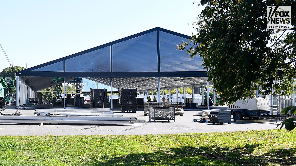 randall's island shelter