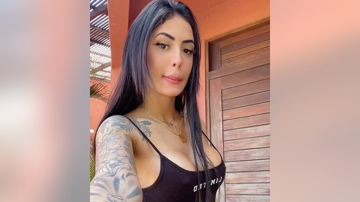 Brazilian influencer in selfie