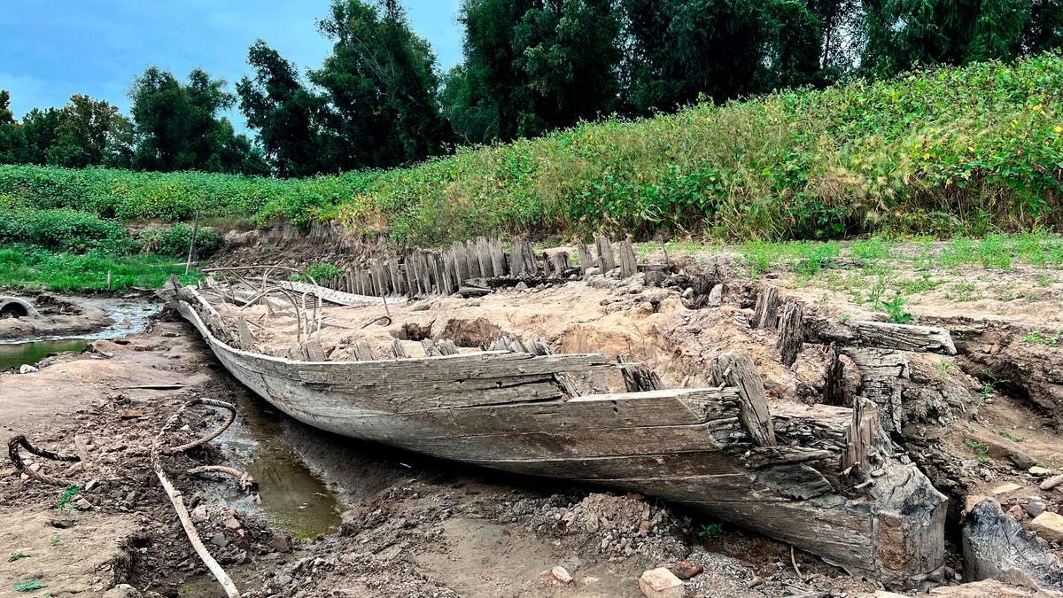 The remains of a ship on the banks of the Mississippi River