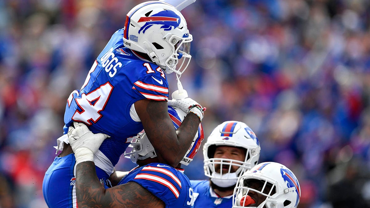 Bills to land WR Diggs in trade with Vikings; get DT Vernon, Sports