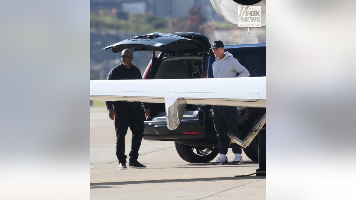 Tom Brady flying in from New York City