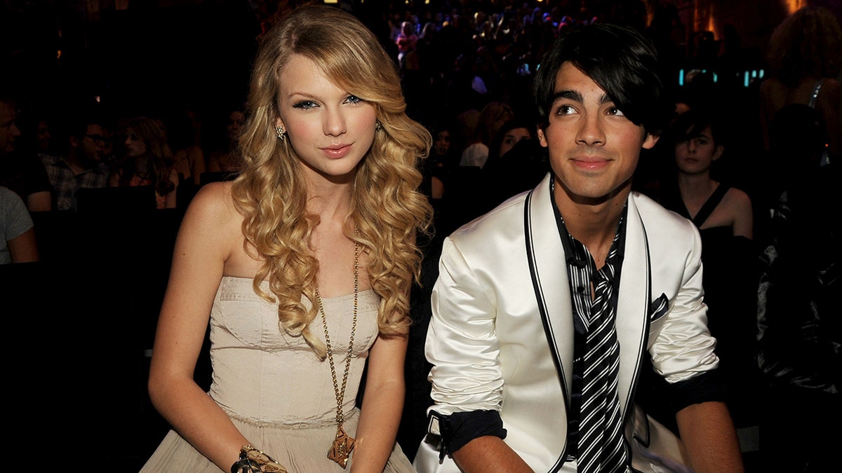 Taylor Swift and Joe Jonas