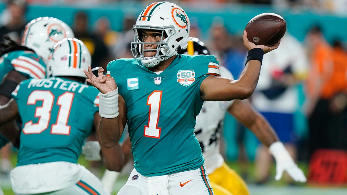 They set the tone for us' - Tua Tagovailoa on Dolphins defense helping them  defeat Giants, 31-16
