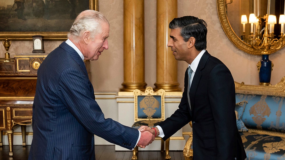 King Charles III invites Rishi Sunak to become prime minister