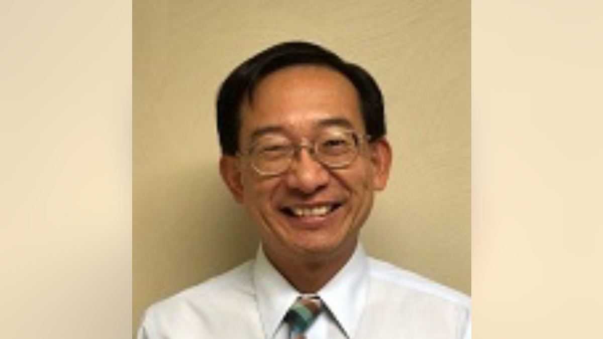 Dr. Clifford Chen