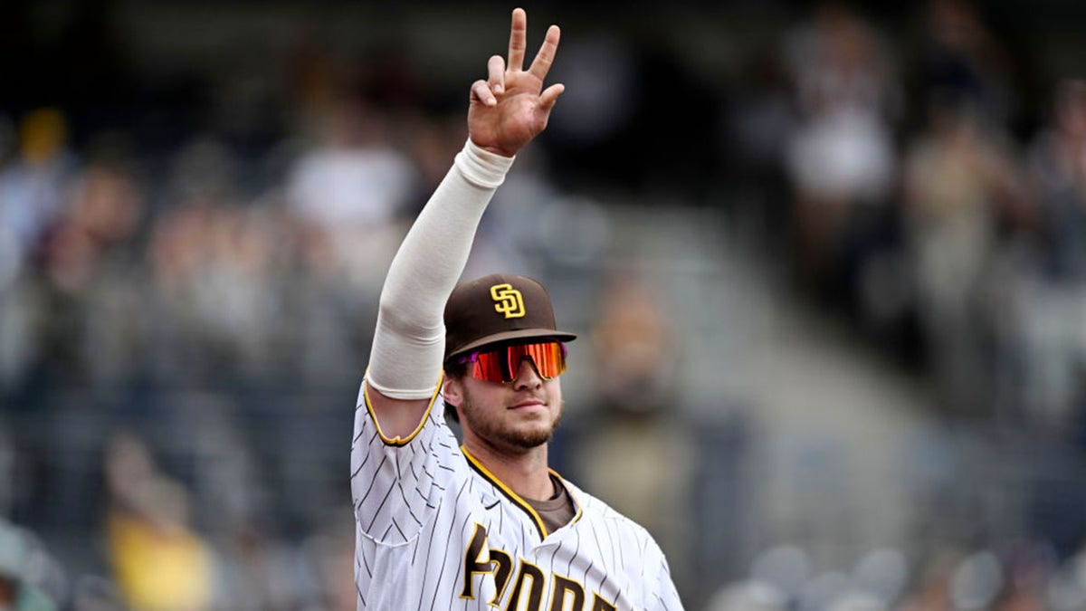 Wil Myers acknowledges the crowd