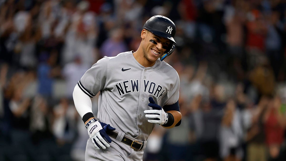 Aaron Judge smiling after 62