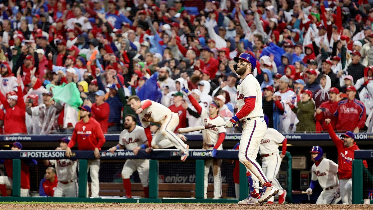 Philadelphia Phillies Bryce Harper homers in the first inning