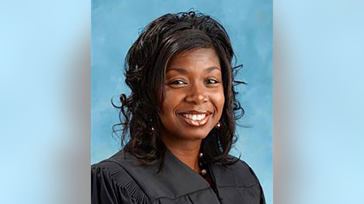 Judge Pinkey S. Carr official photo