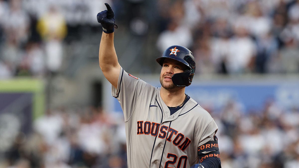 Astros put Yankees on brink of getting swept in ALCS after getting